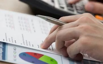 出纳半年总结和下半年计划8篇