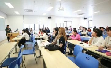 写大学贫困申请书7篇