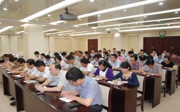 干部月工作报告参考5篇