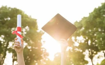 高二上学期语文工作计划5篇