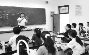 教书育人楷模先进事迹材料5篇