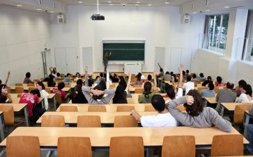 小学数学教师年度考核总结参考8篇