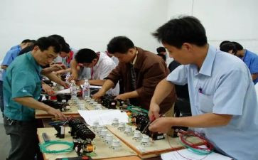 老电工工作报告7篇