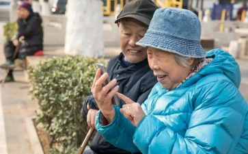 孝敬老人先进事迹8篇