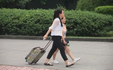 实离校申请书5篇