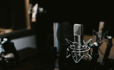 声音里的爱作文600字模板8篇