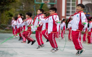 报纸体育活动教案8篇