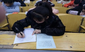 读故事写作文6篇