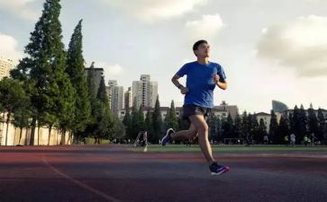 学校体育室年度工作总结8篇