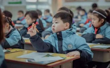 体育教师中二职称述职报告6篇